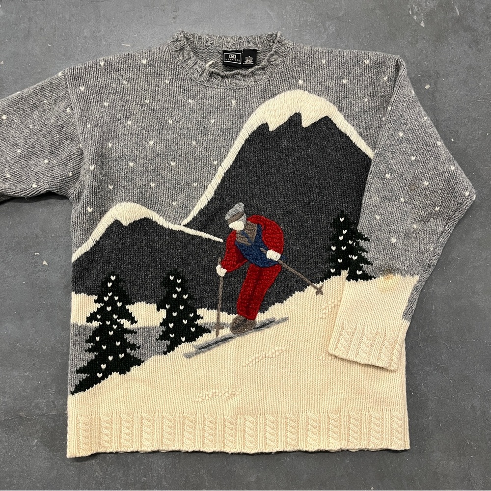 Vintage Wool Sweater “Winter Snow Ski Scene”